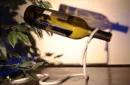 Magic Rope Bottle Holder by YUM Magic - Trick – Image 4
