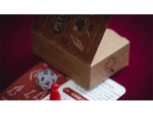 The Inexplicable Thrift Store Find (Gimmick and online instructions) by Phill Smith - Trick