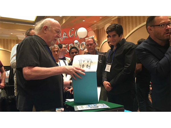 Cardiographic LITE BLACK CARD by Martin Lewis - Trick