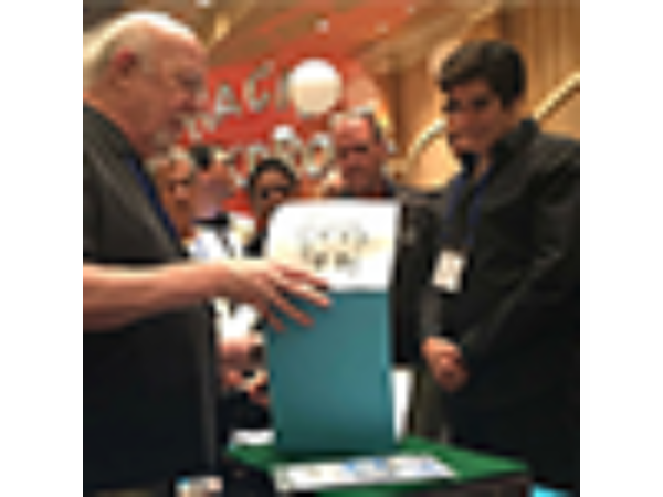 Cardiographic LITE BLACK CARD by Martin Lewis - Trick