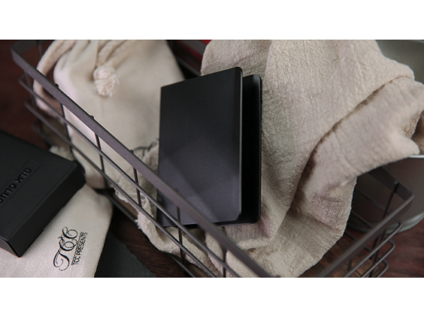 Basic Clip (Black) by TCC