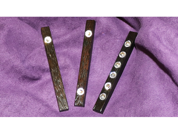 Ebony Jumping Gems by Rich Hill - Trick