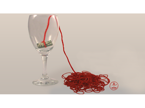 The Yarn (Gimmicks and Online Instructions) by Manuel LLaser - Trick