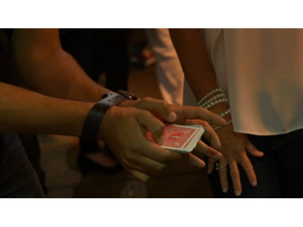 Moroccan Wrist Restraint by Magic World - Trick