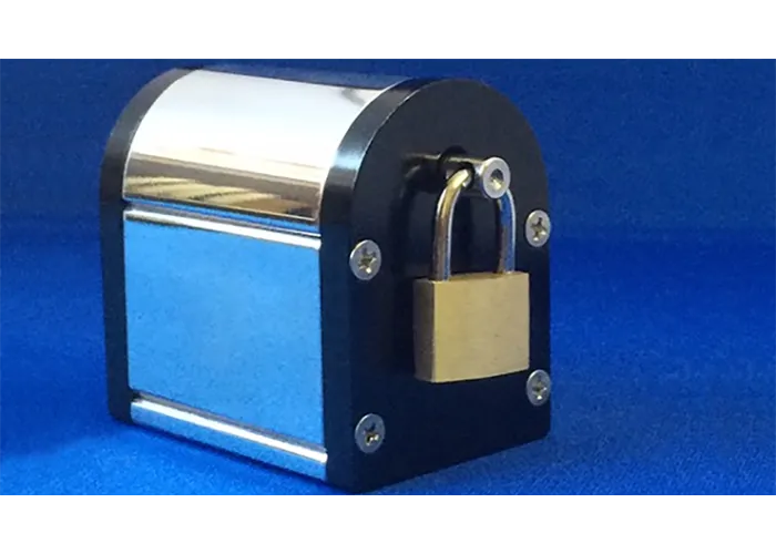 Vault (Gimmick and Online Instructions) by Leo Smetsers - Trick