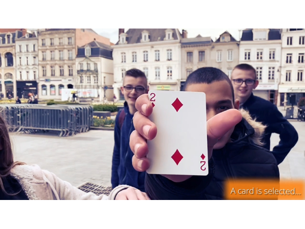 SPLIT-CARD (Blue) by Mickael Chatelain