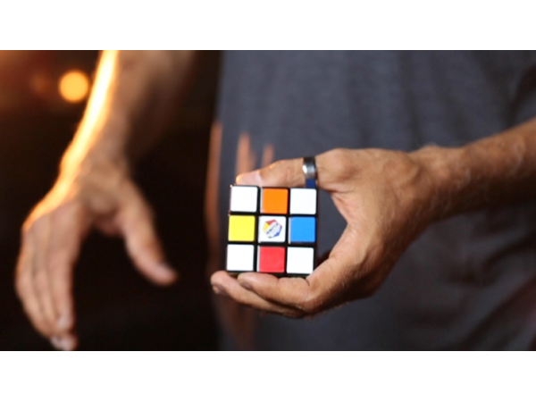 The Enchanted Cube (With Online Instruction) by DARYL