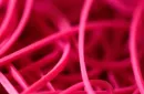 Joe Rindfleisch's SIZE 16 Rainbow Rubber Bands (Vince Mendoza - Mr. Pink) by Joe Rindfleisch - Trick – Bild 2
