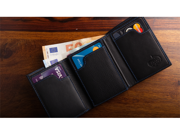 The Peek Note Wallet (Gimmick and Online Instructions) by Gerard Kearney
