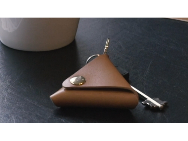 SansMinds Worker's Collection: Coin Pouch Timeless Beige (Half Dollar Size)