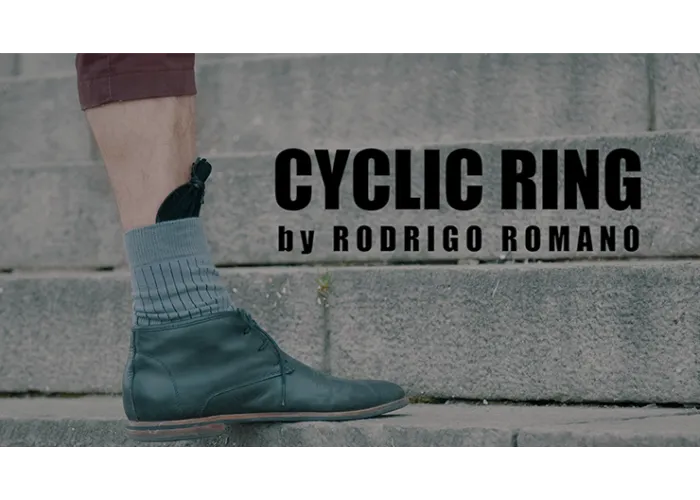 CYCLIC RING (Black Gimmick and Online Instructions) by Rodrigo Romano - Trick