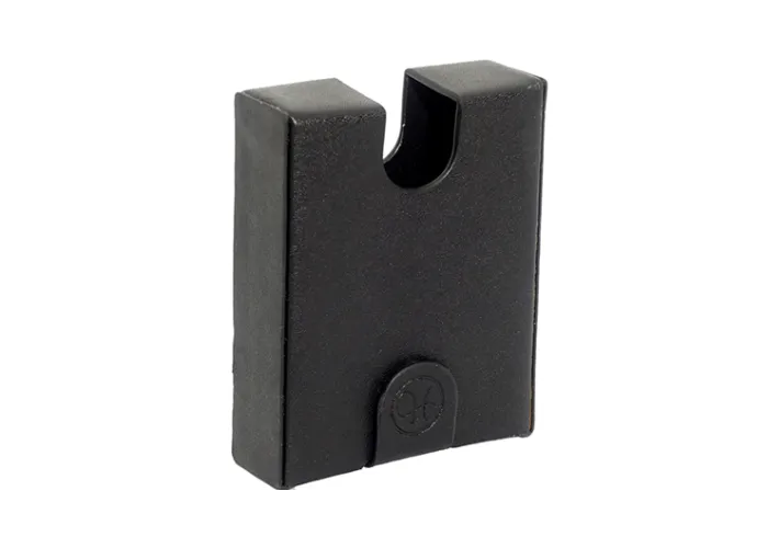 Deck Shooter (Black) by Hanson Chien