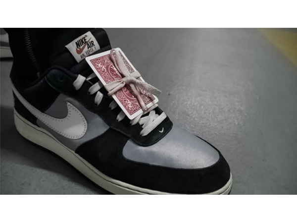 Antonio Satiru presents LACED (Gimmicks and Online Instructions)
