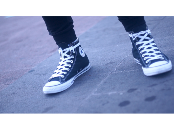 Vanishing Piece (Gimmicks and Online Instructions) by Zihu