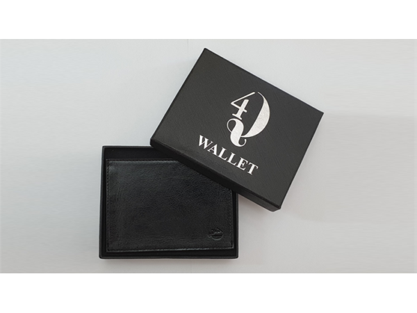 Quatro Wallet (Q4) by Eran Blizovsky