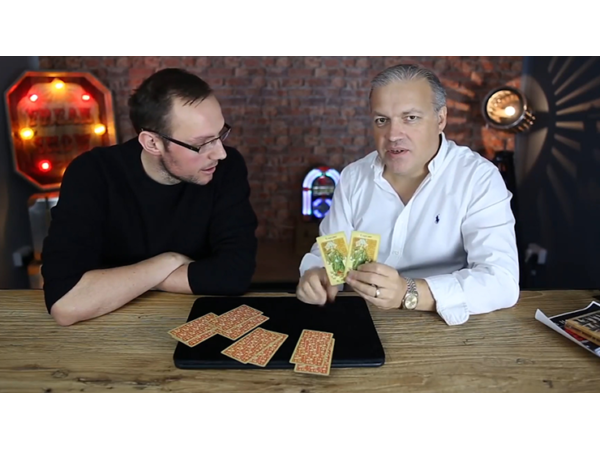 What the Tarot Holds (Gimmicks and Online Instructions) by Phil Tilson
