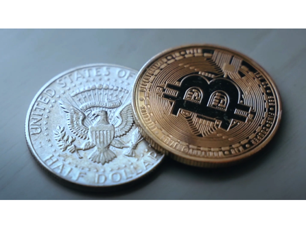 The Bit Coin Gold (3 Gimmicks and Online Instructions) by SansMinds