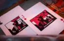 Sinis (Raspberry and Black) Playing Cards by Marc Ventosa – Bild 6