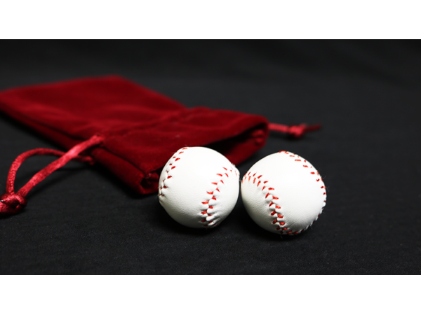 Strong Chop Cup Balls White Leather (Set of 2) by Leo Smetsers