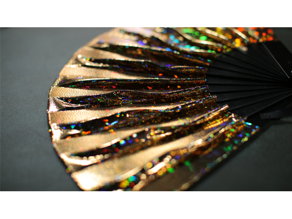 Appearing SnowStorming Fan V2 (Gold Hologram) by Victor Voitko (Gimmick and Online Instructions)