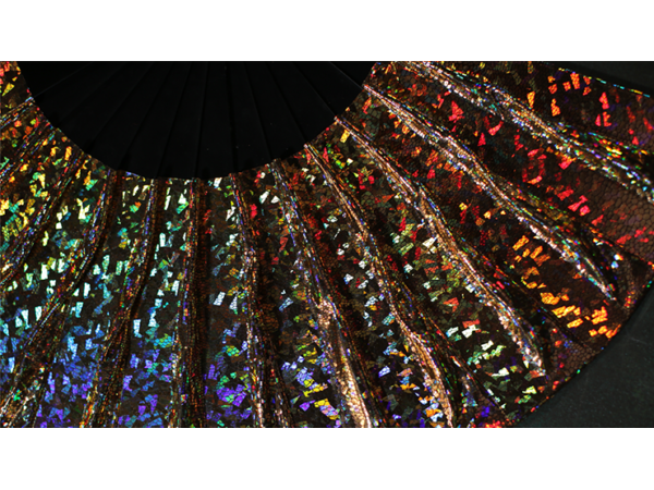 Appearing SnowStorming Fan V2 (Gold Hologram) by Victor Voitko (Gimmick and Online Instructions)