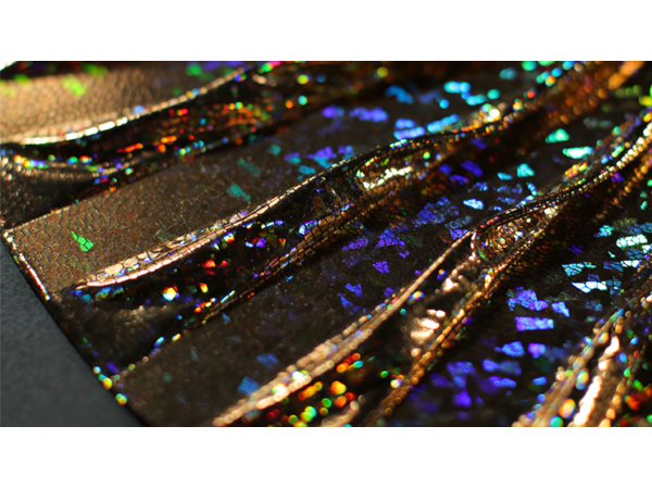 Appearing SnowStorming Fan V2 (Gold Hologram) by Victor Voitko (Gimmick and Online Instructions)