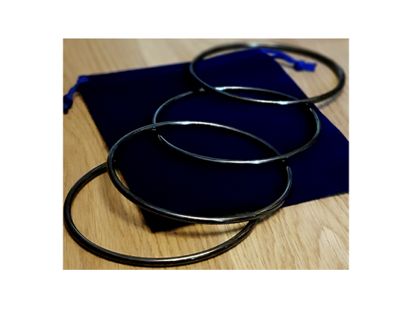 Expansion Set in Dark Black (Gimmick and Online Instructions) by Matthew Garrett - Trick