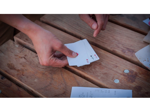 Ultra Monte (Gimmicks and Online Instruction) by DARYL