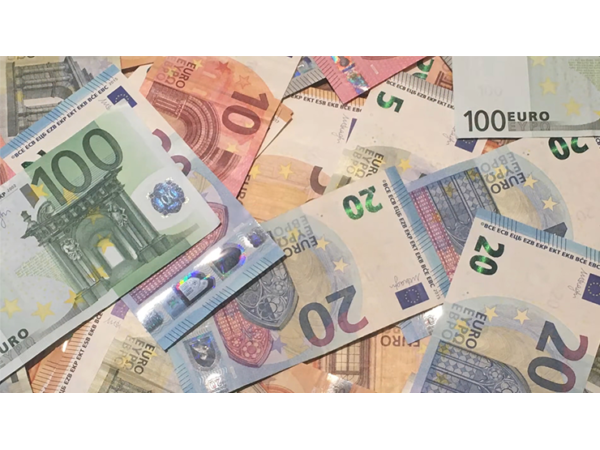 HIDDEN CASH (EU) by Astor