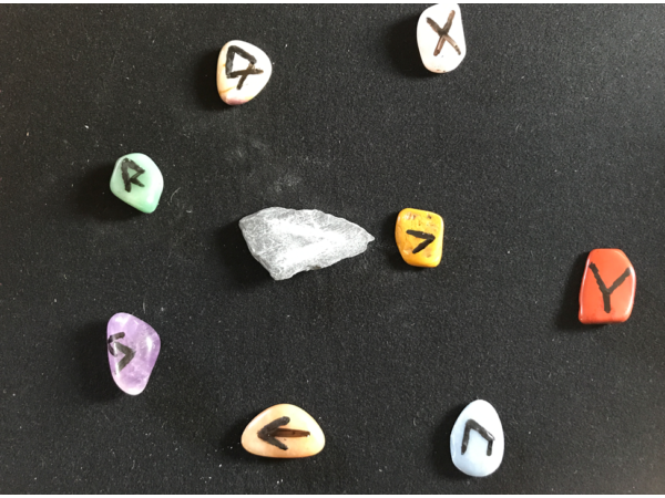 Die Runen der Göttin Freya von Christoph Borer