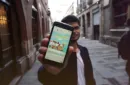 Hanson Chien Presents Selfie King by Julio Montoro and Victor Sanz – Image 6