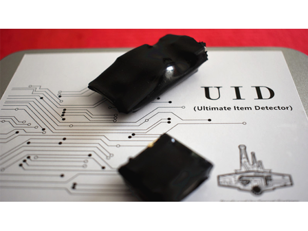 UID / With Coin (Gimmicks and Online Instructions) by Secret Factory