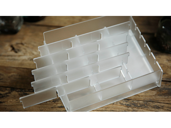 Acrylic (Small - 18 Decks) Playing Card Display by TCC - Kartenbox