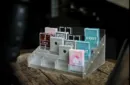 Acrylic (Large- 40 decks) Playing Card Display by TCC - Kartenbox – Image 1