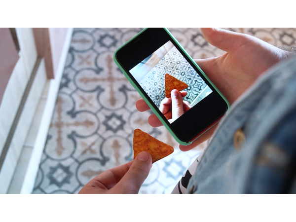 DORITO BITE (Gimmicks and online Instructions) by Julio Montoro and Gabbo Torres