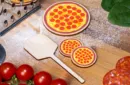 Pizza Paddle Supreme (Gimmicks and Online Instructions) by Rob Thompson – Image 4