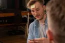One Question (Gimmicks and Online Instructions) by Ollie Mealing – Bild 6