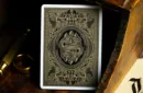 Devil's in the Details Glamourous Gold Playing Cards by Riffle Shuffle – Image 3