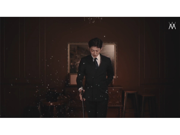 Confetti Cane Shooter (Wireless Remote) by Magician JiK