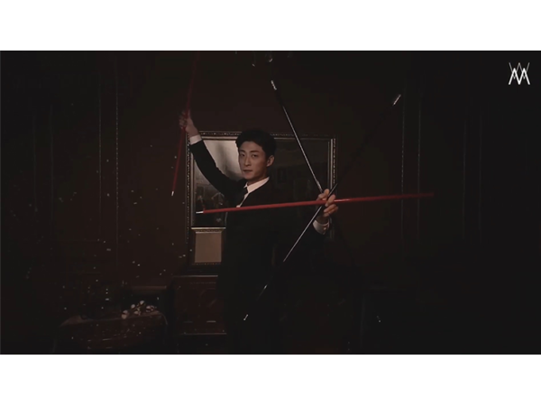 Confetti Cane Shooter (Wireless Remote) by Magician JiK