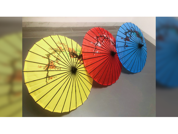 Dragon Parasol YELLOW by LY & MS Magic