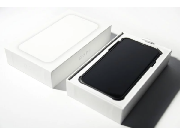 SiriX Pro by Hanson Chien / Phone Vanish
