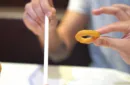 Linking Onion Rings (Gimmicks and Online Instructions) by Julio Montoro Productions – Image 4