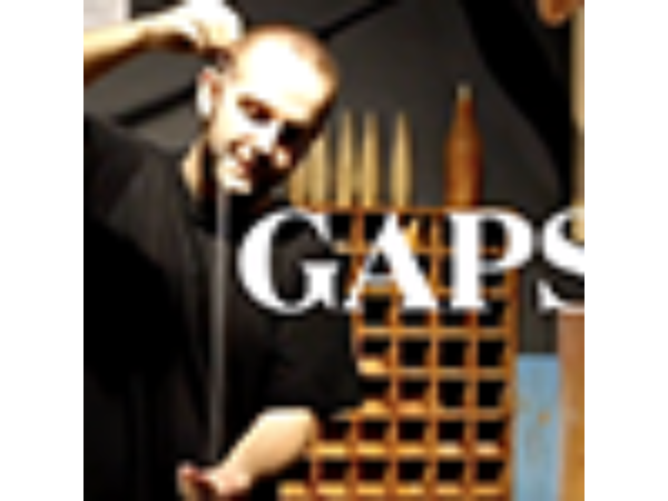 Gaps Pour by Gonzalo Albiñana