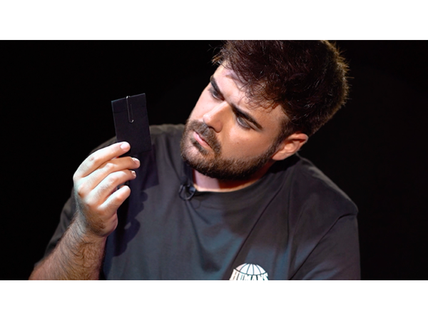 MIND DEVICE (Smallest Peek Device Ever) by Julio Montoro by Julio Montoro