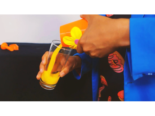 COMEDY WATERING CAN (Gimmicks and Online Instructions) by Mago Flash
