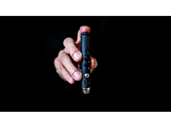 Fiddle Stick (Black) by Ellusionist / Fidget Toy