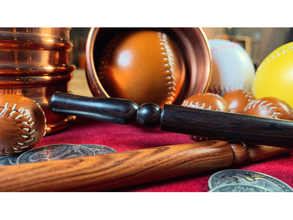 Wooden wand PRO (Standard Black) by Harry He & Bacon Magic