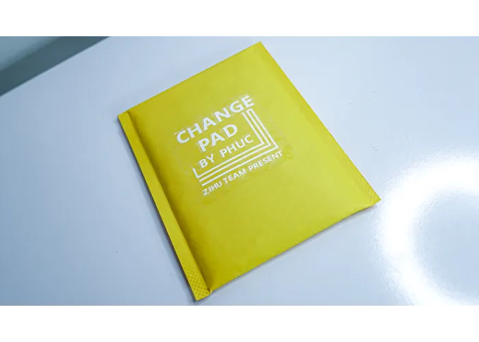 CHANGE PAD Small by Phuc and Zihu
