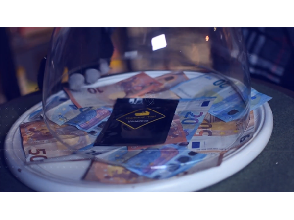 The Diamond Thief (Blue) - Sirus Magic & The Premium Magic Store